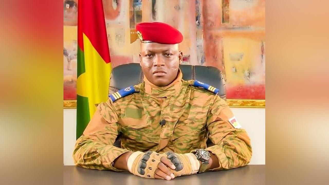 Message du président de la Transition, Chef de l’Etat, le capitaine Ibrahim Traoré, à l’occasion du 11 décembre Message du président de la Transition, Chef de l’Etat, le capitaine Ibrahim Traoré, à l’occasion du 11 décembre