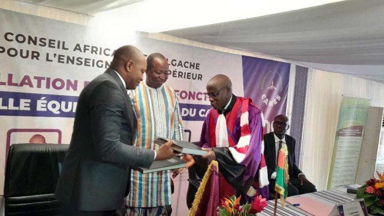 Conseil africain et malgache pour l’enseignement supérieur (CAMES) : La nouvelle équipe dirigeante installée Conseil africain et malgache pour l’enseignement supérieur (CAMES) : La nouvelle équipe dirigeante installée