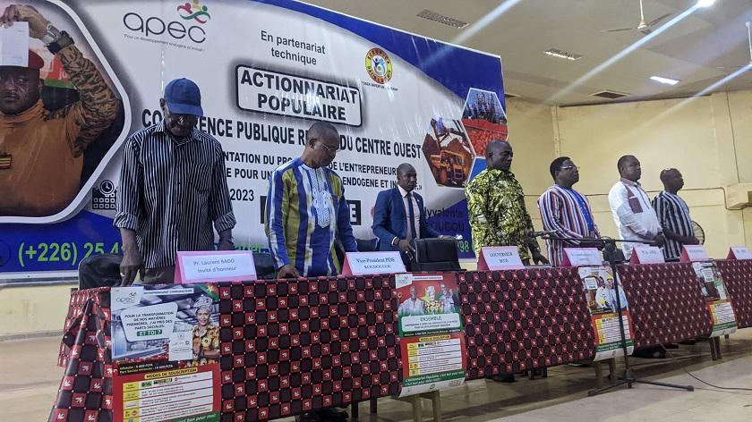 Koudougou : Le programme d’entrepreneuriat communautaire présenté aux forces vives du Centre-Ouest Koudougou : Le programme d’entrepreneuriat communautaire présenté aux forces vives du Centre-Ouest