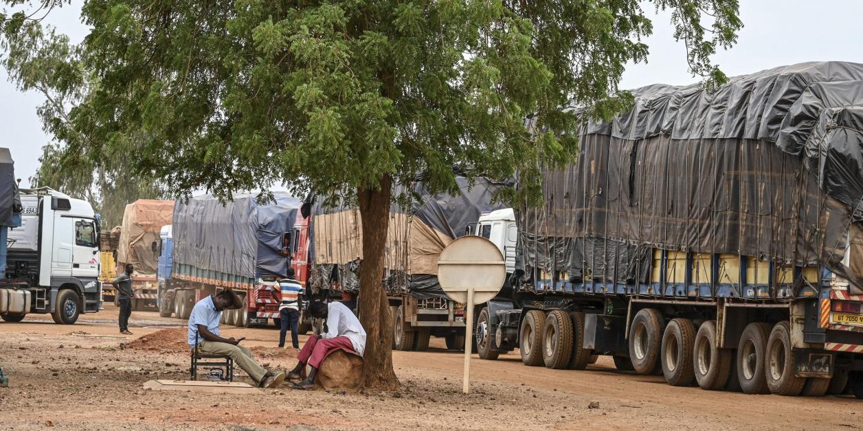 Sous sanctions, le Niger reçoit l’aide alimentaire du Burkina Faso Sous sanctions, le Niger reçoit l’aide alimentaire du Burkina Faso