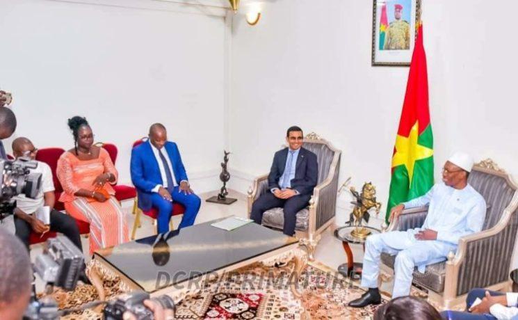 Conformité des stades burkinabè : Une mission d’inspection de la CAF chez le Premier ministre Conformité des stades burkinabè : Une mission d’inspection de la CAF chez le Premier ministre