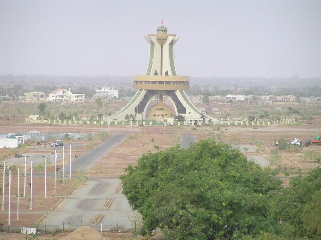 Le Burkina expulse l'attaché militaire français Le Burkina expulse l'attaché militaire français
