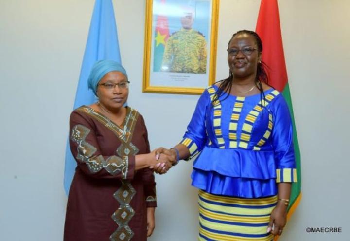 78e Assemblée générale de l’ONU : La Conseillère spéciale pour la prévention du génocide chez la cheffe de la diplomatie burkinabè 78e Assemblée générale de l’ONU : La Conseillère spéciale pour la prévention du génocide chez la cheffe de la diplomatie burkinabè