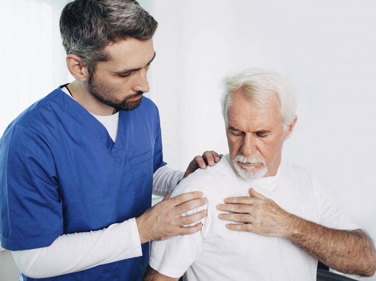 Tendinites de l'épaule liées à l'âge : trop de chirurgies inutiles, alerte la HAS Tendinites de l'épaule liées à l'âge : trop de chirurgies inutiles, alerte la HAS