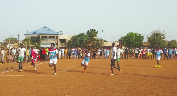 1re édition du Tournoi Maracaña inter Fan Club : Loin des studios, artistes et fans communient à travers le sport 1re édition du Tournoi Maracaña inter Fan Club : Loin des studios, artistes et fans communient à travers le sport