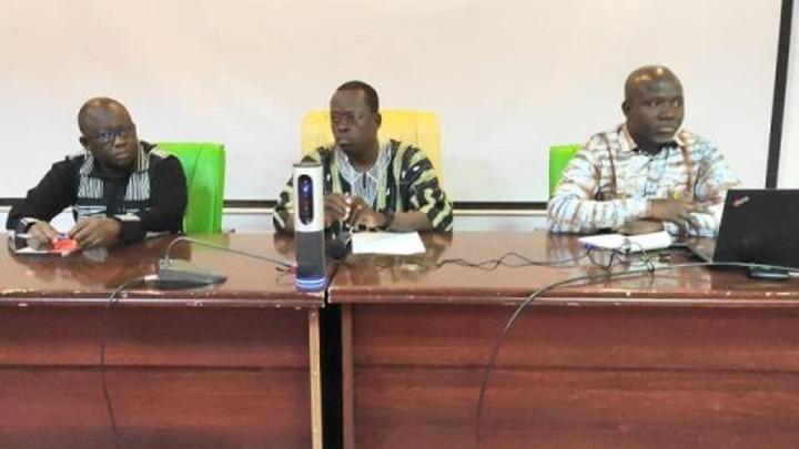 TIC au Burkina : « Plus de 60% des utilisateurs ignorent ou presque le cadre juridique et institutionnel du secteur », Ahmed Ouédraogo, juriste TIC au Burkina : « Plus de 60% des utilisateurs ignorent ou presque le cadre juridique et institutionnel du secteur », Ahmed Ouédraogo, juriste