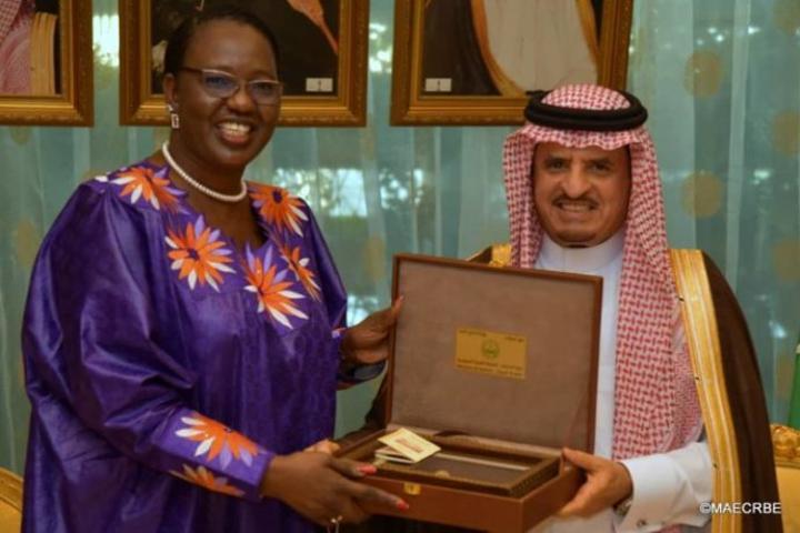 Burkina Faso-Arabie Saoudite : Olivia ROUAMBA plaide pour un renforcement de la coopération sécuritaire Burkina Faso-Arabie Saoudite : Olivia ROUAMBA plaide pour un renforcement de la coopération sécuritaire