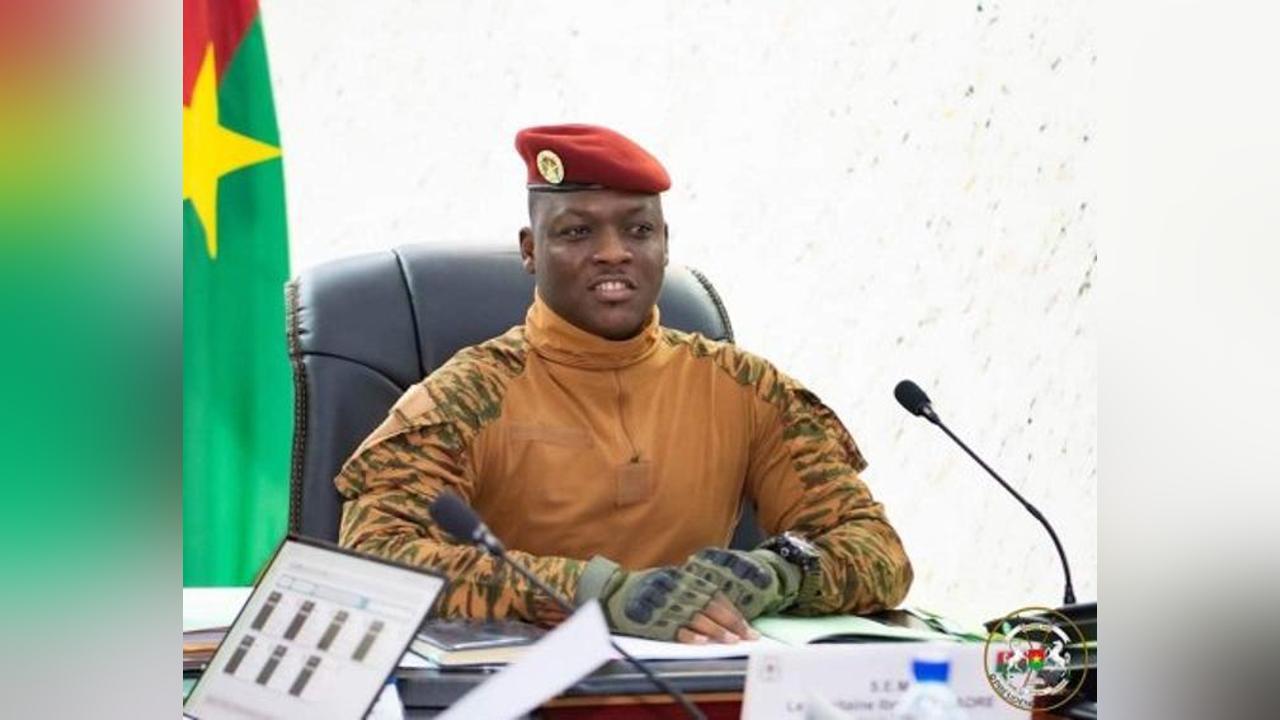 Conseil des ministres : le décret portant création des GUMI de la Police nationale adopté Conseil des ministres : le décret portant création des GUMI de la Police nationale adopté