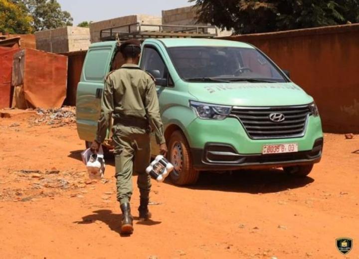 Protection du domaine scolaire : La Police municipale saisit des boissons alcoolisées près de certains établissements de Ouagadougou Protection du domaine scolaire : La Police municipale saisit des boissons alcoolisées près de certains établissements de Ouagadougou