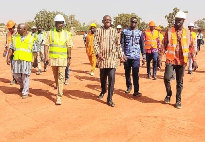 Sur les chantiers des lycées techniques : « Il faut faire preuve de diligence pour que les délais soient respectés », Joseph André Ouédraogo aux entrepreneurs Sur les chantiers des lycées techniques : « Il faut faire preuve de diligence pour que les délais soient respectés », Joseph André Ouédraogo aux entrepreneurs