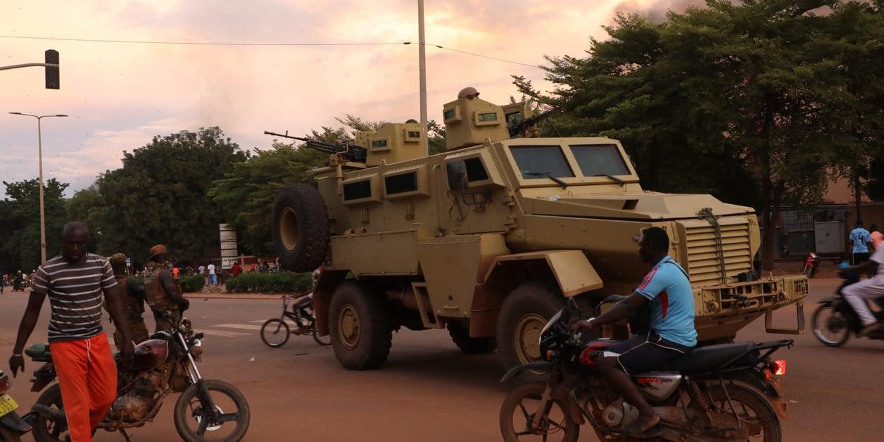 Au Burkina Faso, les opposants d’Ibrahim Traoré réquisitionnés pour la lutte antijihadiste Au Burkina Faso, les opposants d’Ibrahim Traoré réquisitionnés pour la lutte antijihadiste