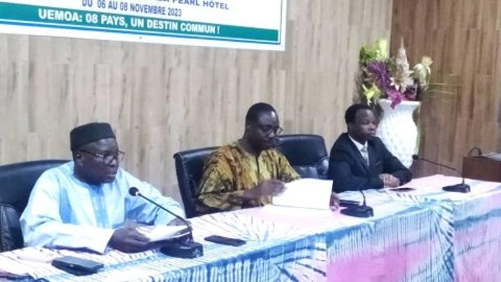 Politiques, programmes et projets de l'UEMOA : Une revue annuelle pour évaluer leurs états de mise en œuvre au Burkina Politiques, programmes et projets de l'UEMOA : Une revue annuelle pour évaluer leurs états de mise en œuvre au Burkina