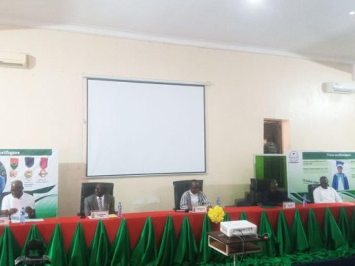 Burkina/Vie universitaire : Le Pr Théodore Marie Yves Tapsoba de l’université Nazi Boni honoré après 35 ans de services Burkina/Vie universitaire : Le Pr Théodore Marie Yves Tapsoba de l’université Nazi Boni honoré après 35 ans de services