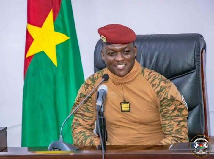 Coupe du monde U17 : Le président Ibrahim Traoré soutient les Étalons Coupe du monde U17 : Le président Ibrahim Traoré soutient les Étalons