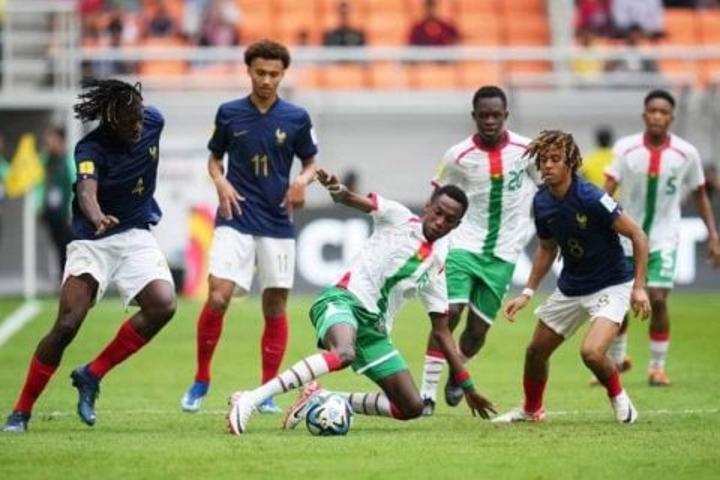 Mondial de football U17 : Les Étalons cadets tombent lourdement d'entrée face à la France Mondial de football U17 : Les Étalons cadets tombent lourdement d'entrée face à la France
