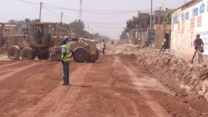 Burkina / Bitumage des voiries d’accès à Ouagadougou : Des entreprises en retard, mais promettent la réception des ouvrages à la date prévue Burkina / Bitumage des voiries d’accès à Ouagadougou : Des entreprises en retard, mais promettent la réception des ouvrages à la date prévue