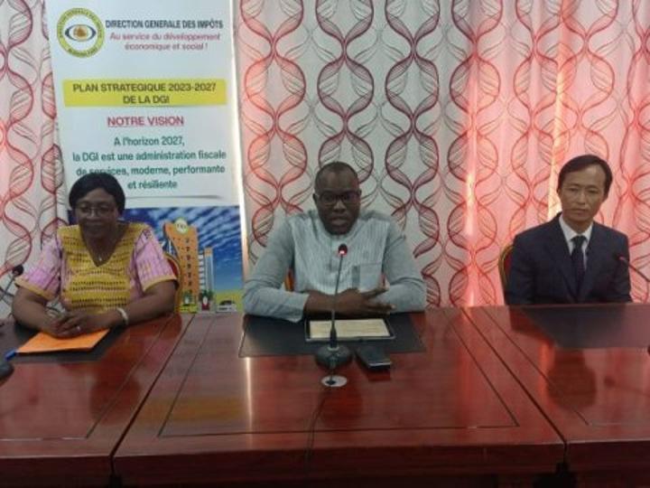 L'administration économique et financière outillée à l'éducation au changement positif de mentalité L'administration économique et financière outillée à l'éducation au changement positif de mentalité
