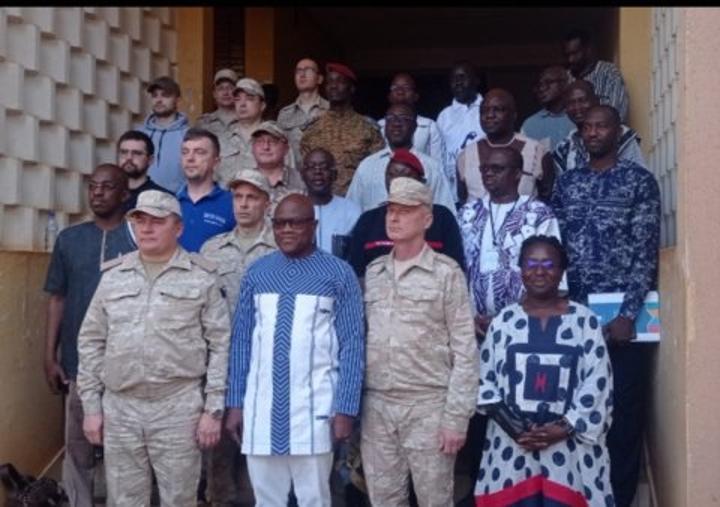 Riposte face à l'épidémie de dengue : Une délégation médicale russe aux côtés du Burkina Riposte face à l'épidémie de dengue : Une délégation médicale russe aux côtés du Burkina