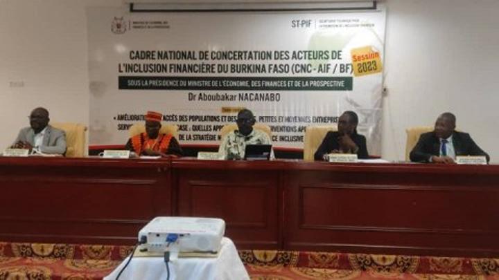 Services financiers de base : Les acteurs dressent le bilan de la stratégie nationale de la finance inclusive 2019-2023 Services financiers de base : Les acteurs dressent le bilan de la stratégie nationale de la finance inclusive 2019-2023