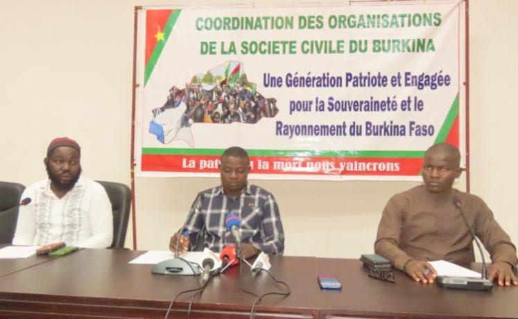 Lutte contre le terrorisme : Des jeunes pensent à un avion de chasse comme cadeau de Noël à l’armée burkinabè Lutte contre le terrorisme : Des jeunes pensent à un avion de chasse comme cadeau de Noël à l’armée burkinabè