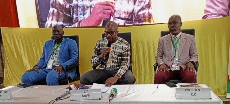 Réflexion sur l’enregistrement systématique des droits fonciers pour une paix sociale au Burkina Faso Réflexion sur l’enregistrement systématique des droits fonciers pour une paix sociale au Burkina Faso