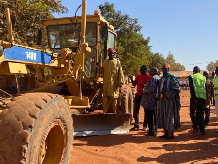 Ouagadougou / Action citoyenne : Les habitants du Silmiyiri rénovent les routes d'accès à leur quartier Ouagadougou / Action citoyenne : Les habitants du Silmiyiri rénovent les routes d'accès à leur quartier