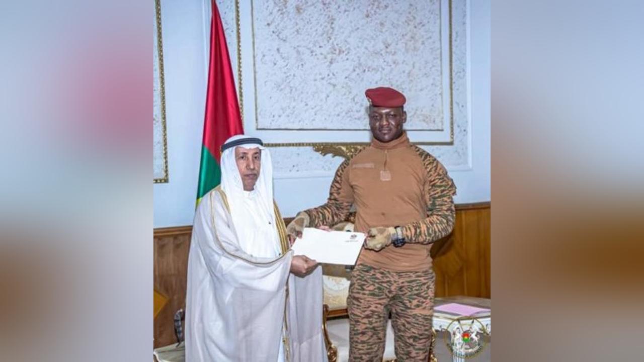Diplomatie : Le Capitaine Ibrahim Traoré reçoit les lettres de créance de 13 nouveaux ambassadeurs Diplomatie : Le Capitaine Ibrahim Traoré reçoit les lettres de créance de 13 nouveaux ambassadeurs