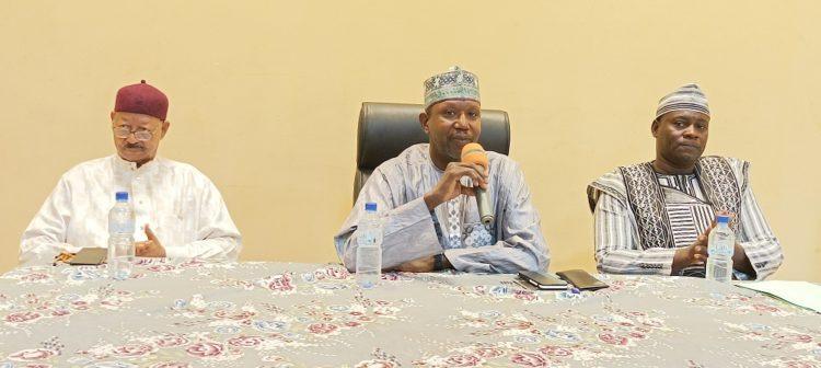 Le nouvel ambassadeur Mahamat Saleh Adoum Ahmat échange avec la communauté tchadienne Le nouvel ambassadeur Mahamat Saleh Adoum Ahmat échange avec la communauté tchadienne
