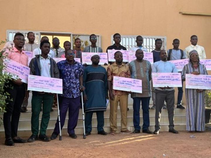 Éducation : L’École polytechnique de Ouagadougou célèbre l’excellence de ses élèves et de ses agents Éducation : L’École polytechnique de Ouagadougou célèbre l’excellence de ses élèves et de ses agents