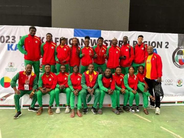 Les Étalons karatékas champions de la zone ouest 2 Les Étalons karatékas champions de la zone ouest 2