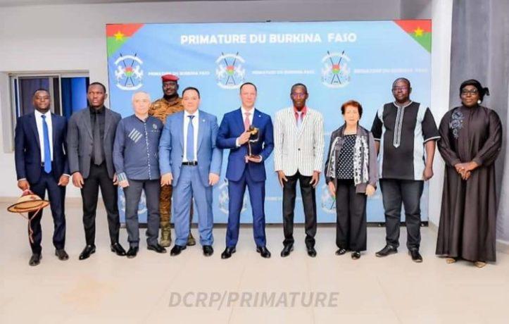 Coopération : Le Premier ministre reçoit des universitaires russes Coopération : Le Premier ministre reçoit des universitaires russes