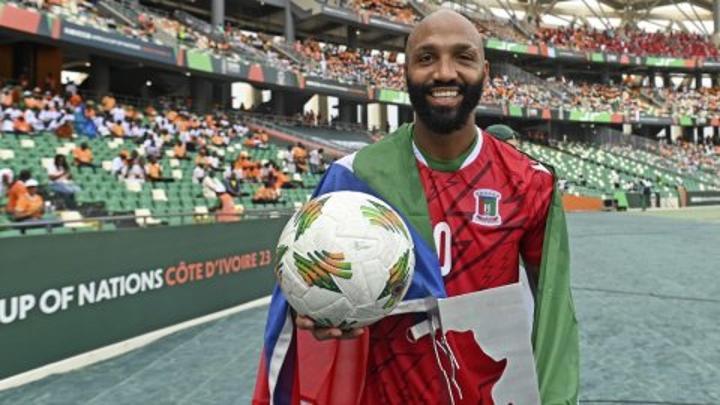 Emilio Nsue, meilleur buteur de la CAN 2024, a joué illégalement pour la Guinée Equatoriale pendant 11 ans Emilio Nsue, meilleur buteur de la CAN 2024, a joué illégalement pour la Guinée Equatoriale pendant 11 ans
