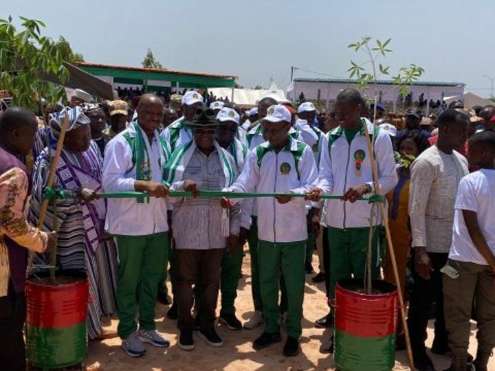 BANK OF AFRICA, sponsor officiel de la Journée nationale de l’arbre 2024 : La 6e édition célébrée sous le signe de la résilience pour un développement endogène BANK OF AFRICA, sponsor officiel de la Journée nationale de l’arbre 2024 : La 6e édition célébrée sous le signe de la résilience pour un développement endogène