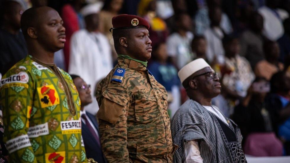 Cinq Ans de Plus pour la Transition au Burkina Faso N’Est-Il pas « un Chemin vers une Stabilité Durable qui Semble Parsemé D’embûches » ? Cinq Ans de Plus pour la Transition au Burkina Faso N’Est-Il pas « un Chemin vers une Stabilité Durable qui Semble Parsemé D’embûches » ?