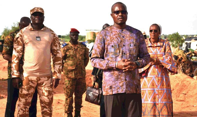 Attaque de Barsalogho : une délégation gouvernementale sur les lieux pour apporter réconfort et espoir Attaque de Barsalogho : une délégation gouvernementale sur les lieux pour apporter réconfort et espoir