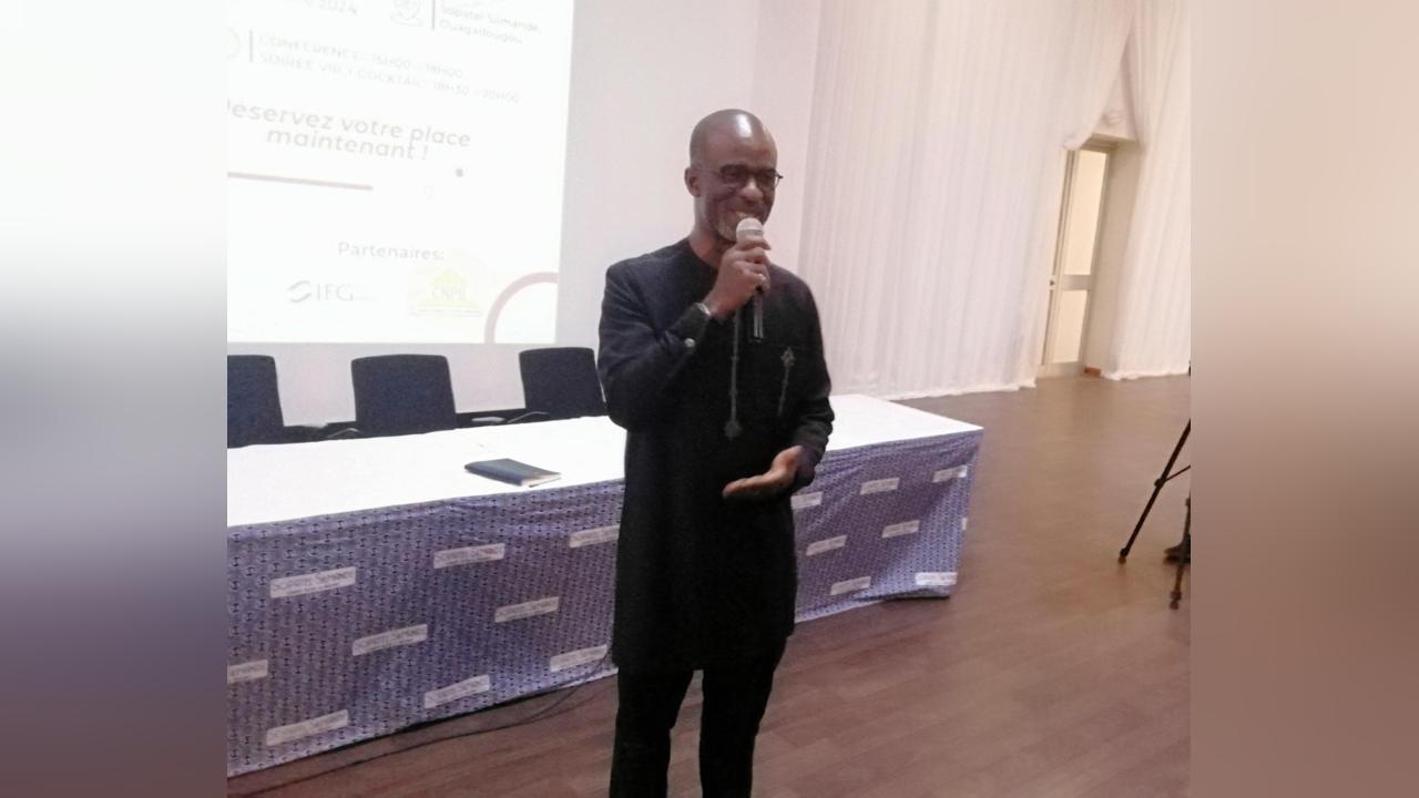 Entreprendre et réussir en Afrique : Les enseignements de Stanilas Zézé, PDG de Bloomfied Investment Corporation Entreprendre et réussir en Afrique : Les enseignements de Stanilas Zézé, PDG de Bloomfied Investment Corporation