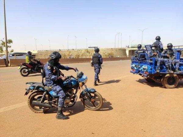 Le Groupement mobile de Ouagadougou multiplie les contrôles - Burkina Faso