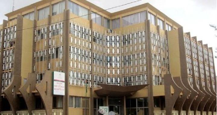 Les élèves Professeurs agrégés de la 2è promotion dénoncent « le sort macabre » dont ils sont l’objet de la part de l’administration Les élèves Professeurs agrégés de la 2è promotion dénoncent « le sort macabre » dont ils sont l’objet de la part de l’administration