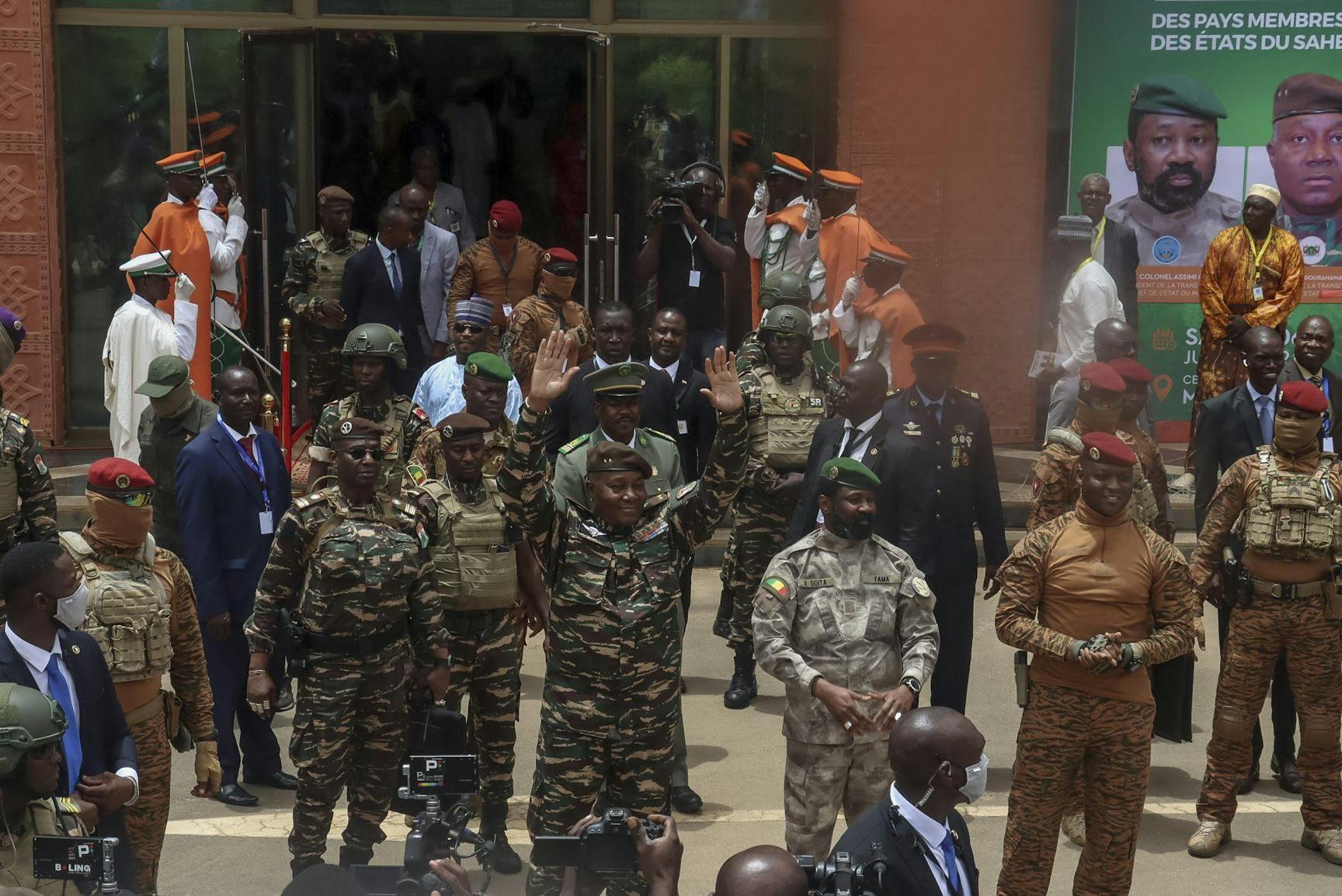 Afrique de l'Ouest: Sécurité au Sahel - Pourquoi le Mali, le Burkina faso et le Niger misent sur une force commune Afrique de l'Ouest: Sécurité au Sahel - Pourquoi le Mali, le Burkina faso et le Niger misent sur une force commune