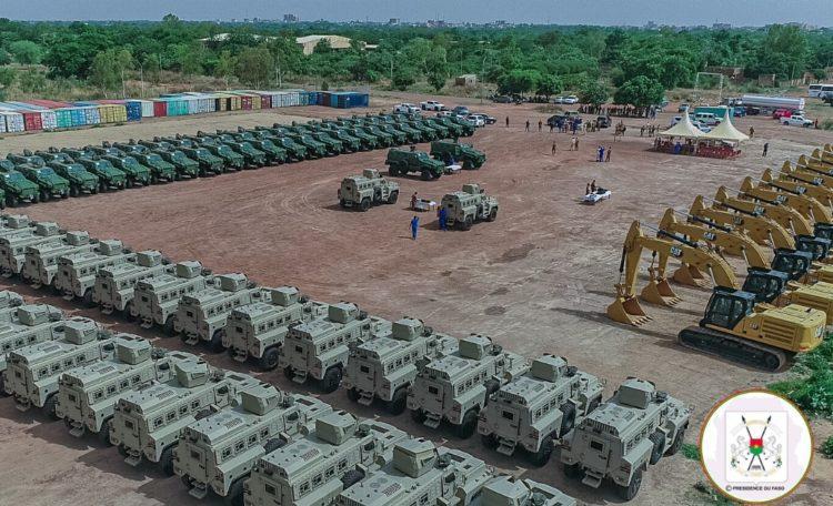 « Les acquis engrangés en deux ans, en termes de réorganisation de l’armée, d’équipement et d’armement, sont inédits » (Premier ministre) « Les acquis engrangés en deux ans, en termes de réorganisation de l’armée, d’équipement et d’armement, sont inédits » (Premier ministre)