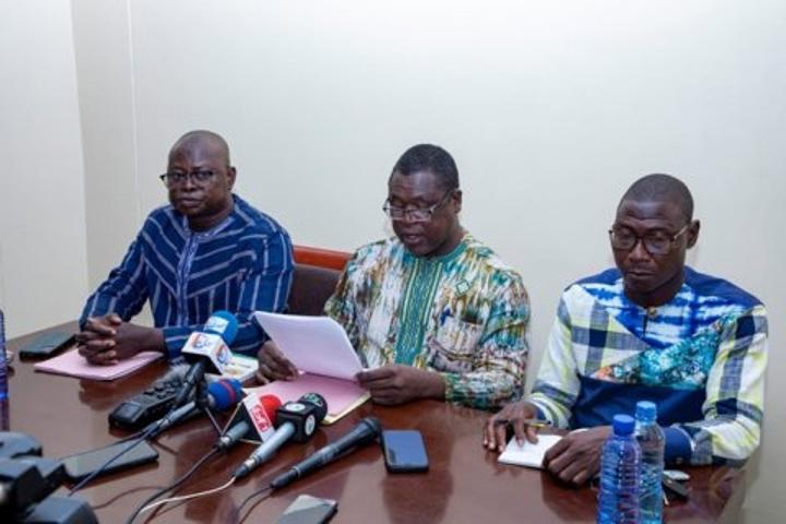 Enseignement supérieur : « Nous exhortons les étudiants de la promotion 2023 à revenir à la raison », Dr Amadou Konfé, directeur adjoint de l'UFR-SEA Enseignement supérieur : « Nous exhortons les étudiants de la promotion 2023 à revenir à la raison », Dr Amadou Konfé, directeur adjoint de l'UFR-SEA
