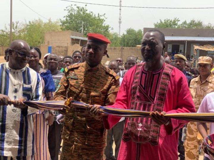 Sécurité alimentaire : Un magasin de stockage flambant neuf d'une capacité de 500 tonnes inauguré au profit des PDI et des populations hôtes du Centre-sud Sécurité alimentaire : Un magasin de stockage flambant neuf d'une capacité de 500 tonnes inauguré au profit des PDI et des populations hôtes du Centre-sud