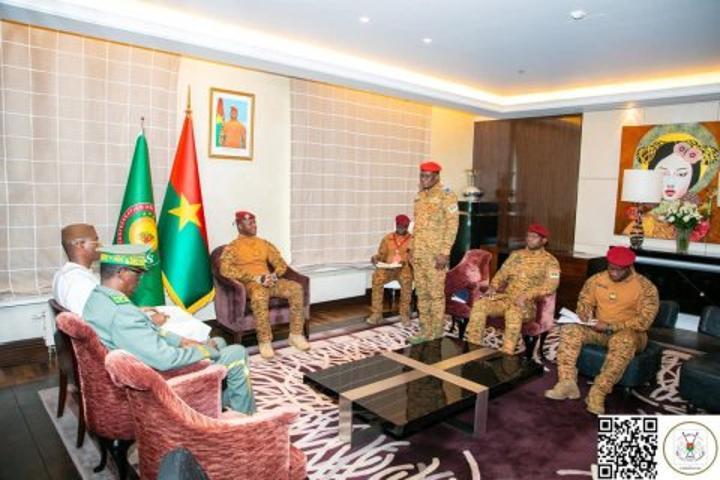 Visite officielle du Président du Faso à Moscou : Les ministres de la Défense de l’AES reçoivent des orientations du Capitaine Ibrahim TRAORÉ Visite officielle du Président du Faso à Moscou : Les ministres de la Défense de l’AES reçoivent des orientations du Capitaine Ibrahim TRAORÉ