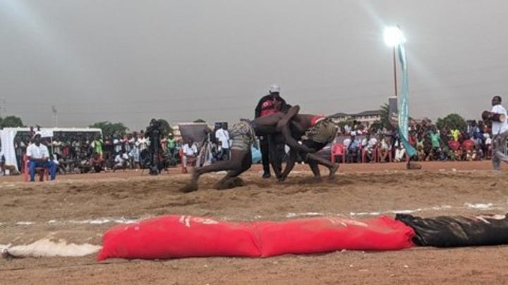 32ᵉ édition du Championnat national de lutte : Kevin Mossé et Rihanata Diallo sacrés roi et reine des arènes 32ᵉ édition du Championnat national de lutte : Kevin Mossé et Rihanata Diallo sacrés roi et reine des arènes
