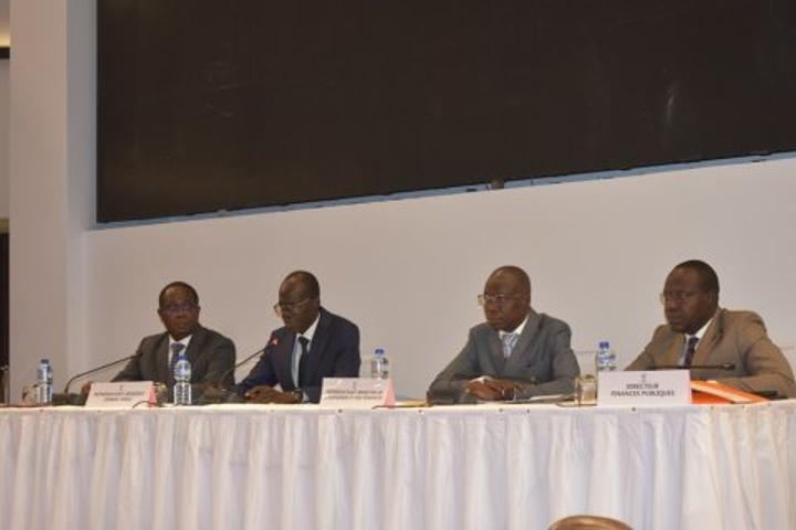 UEMOA : Atelier de renforcement des capacités des cadres des administrations fiscales et douanières des états membres sur la maitrise des risques fiscaux dans le secteur minier UEMOA : Atelier de renforcement des capacités des cadres des administrations fiscales et douanières des états membres sur la maitrise des risques fiscaux dans le secteur minier