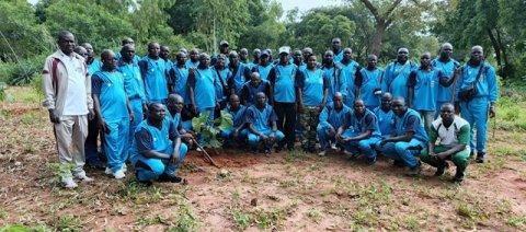 Bobo-Dioulasso : La promotion 2002-2004 des forestiers célèbre 21 ans d’union et de services loyaux à la nation Bobo-Dioulasso : La promotion 2002-2004 des forestiers célèbre 21 ans d’union et de services loyaux à la nation