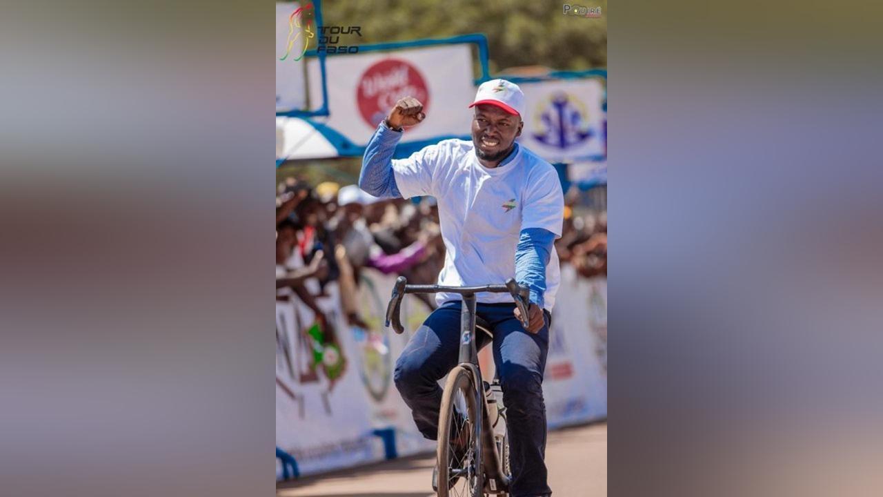 Mamadou Zongo Gagne Tour Du Faso 2025 Pour Journalistes Mamadou Zongo Gagne Tour Du Faso 2025 Pour Journalistes