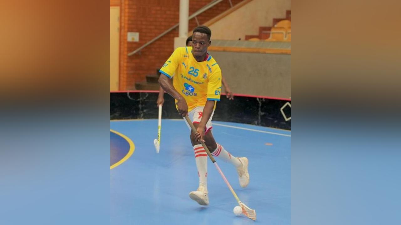 Julien Nana, Talent de Floorball Rêvant de Professionnalisme Julien Nana, Talent de Floorball Rêvant de Professionnalisme