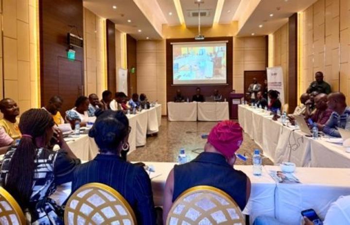 Formation Journalistique pour Dynamiser l'Information Économique Formation Journalistique pour Dynamiser l'Information Économique