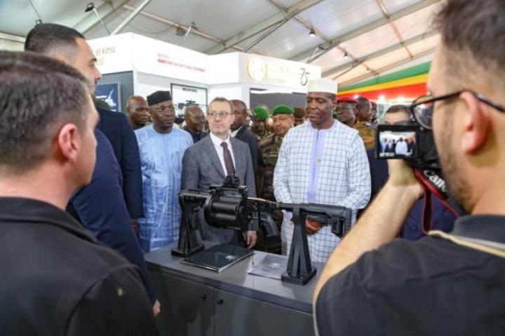 Salon International D'Exposition De La Défense 2025 Salon International D'Exposition De La Défense 2025